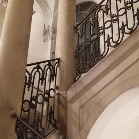 Asmundo Palace & קטאניה